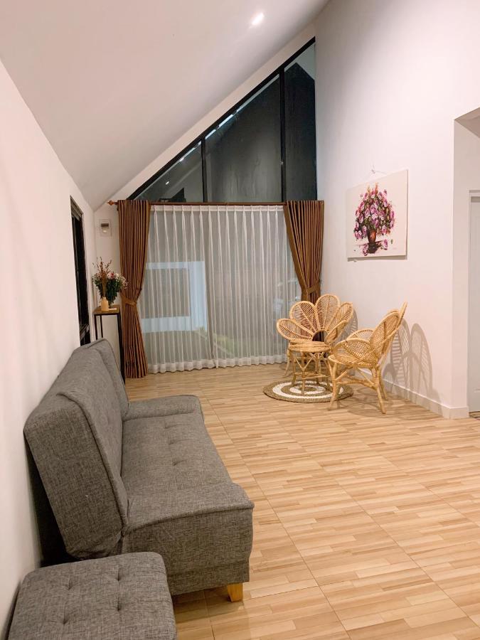 Casa De Gaudi Lembang Villa Eksteriør bilde